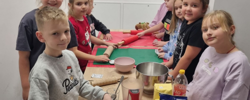 WARSZTATY ANDRZEJKOWE - CIASTECZKA Z WRÓŻBĄ